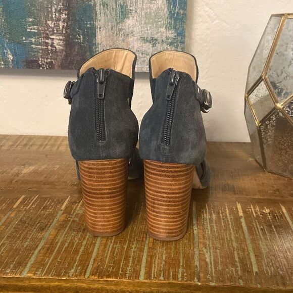 Sole Society Women Suede Chunky Heels Gray Open Toe Old Money Quiet Luxury Comfy - Picture 3 of 5